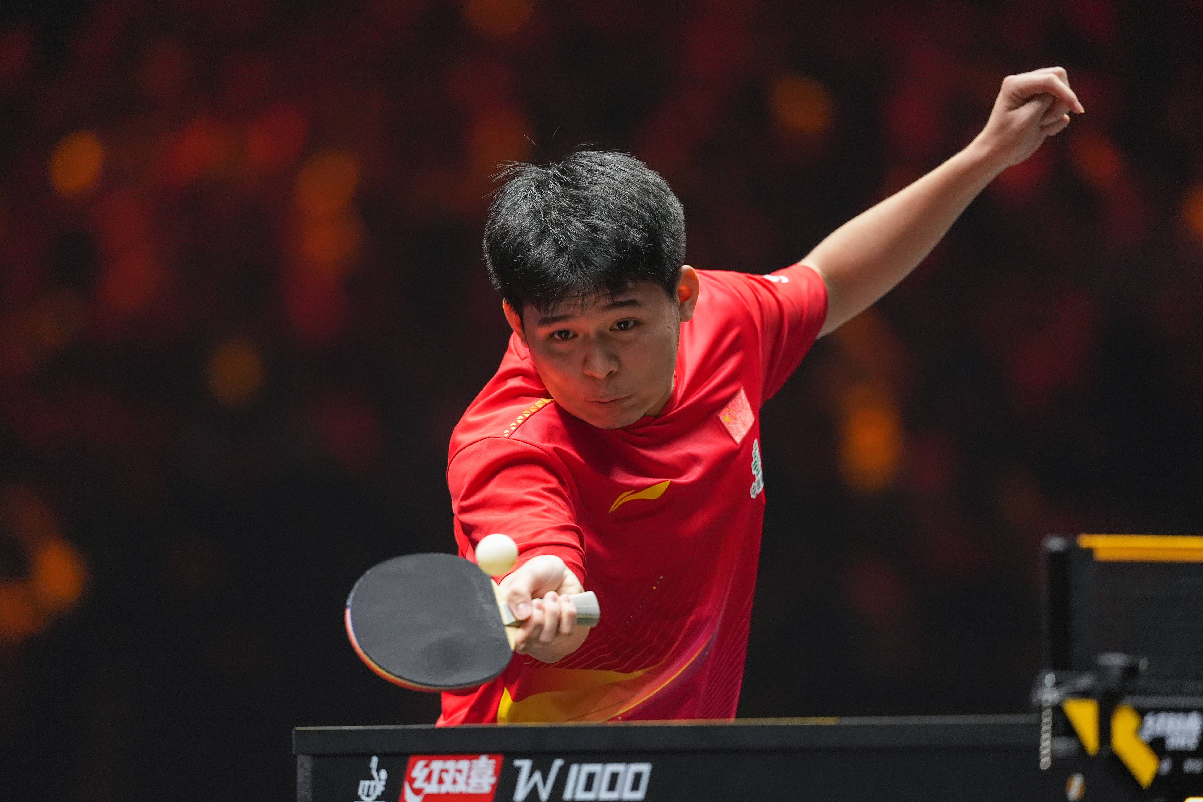 WTT中国大满贯赛：林诗栋晋级男单四强